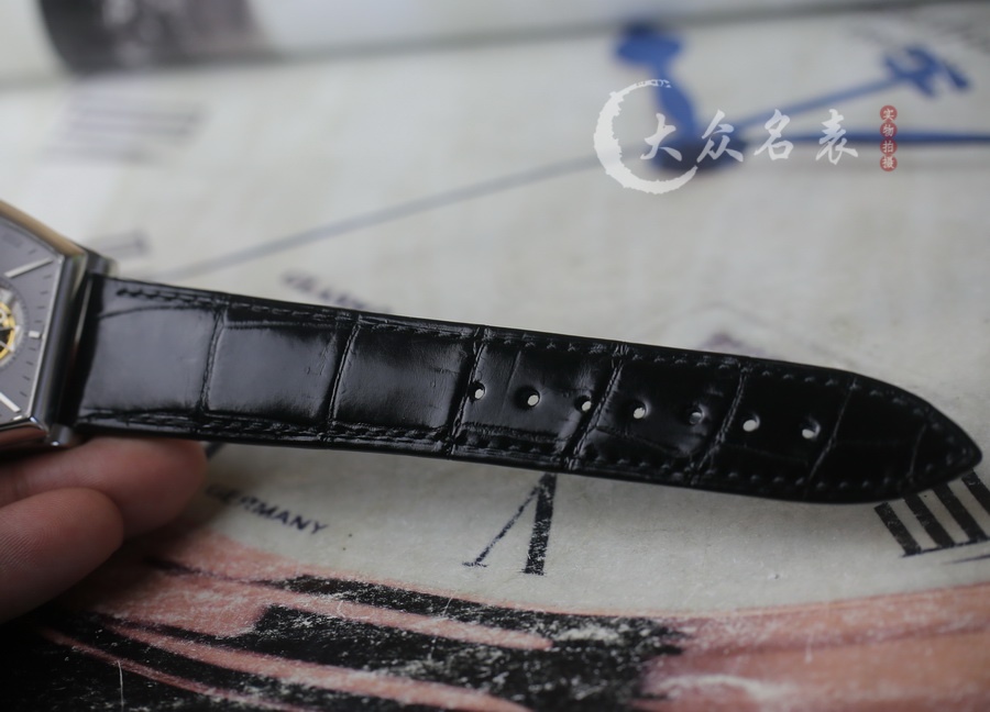江詩丹頓馬耳他30130/000P-9876陀飛輪復刻表（38mm*48mm） 第10张