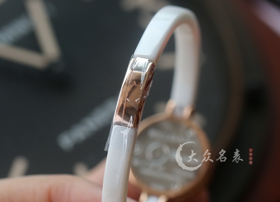 BV廠寶格麗B.ZERO1系列102174女士復刻陶瓷手表 第12张