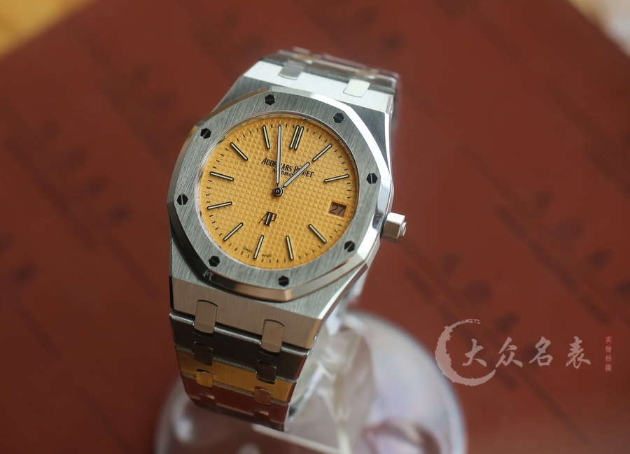 ZF廠愛彼皇家橡樹系列15202BC.OO.1240BC.01黃盤（39mm） 第1张