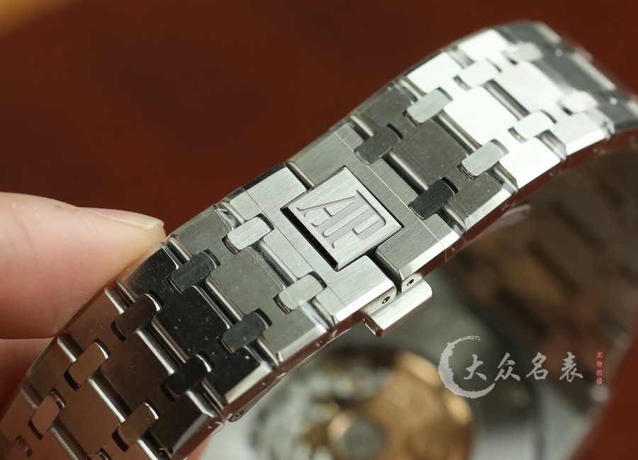 APS廠愛彼皇家橡樹系列15400ST藍盤（41mm） 第13张