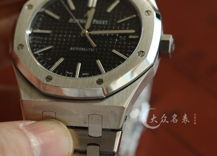 APS廠愛彼皇家橡樹系列15400ST黑面復刻表（41mm） 第3张