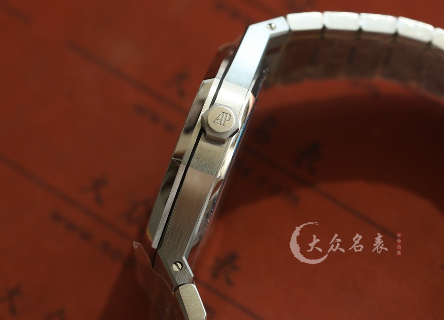 APS廠愛彼皇家橡樹系列15400ST黑面復刻表（41mm） 第6张