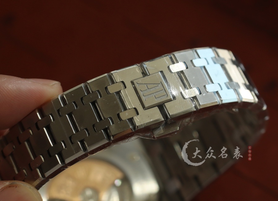 APS廠愛彼皇家橡樹系列15400ST黑面復刻表（41mm） 第8张