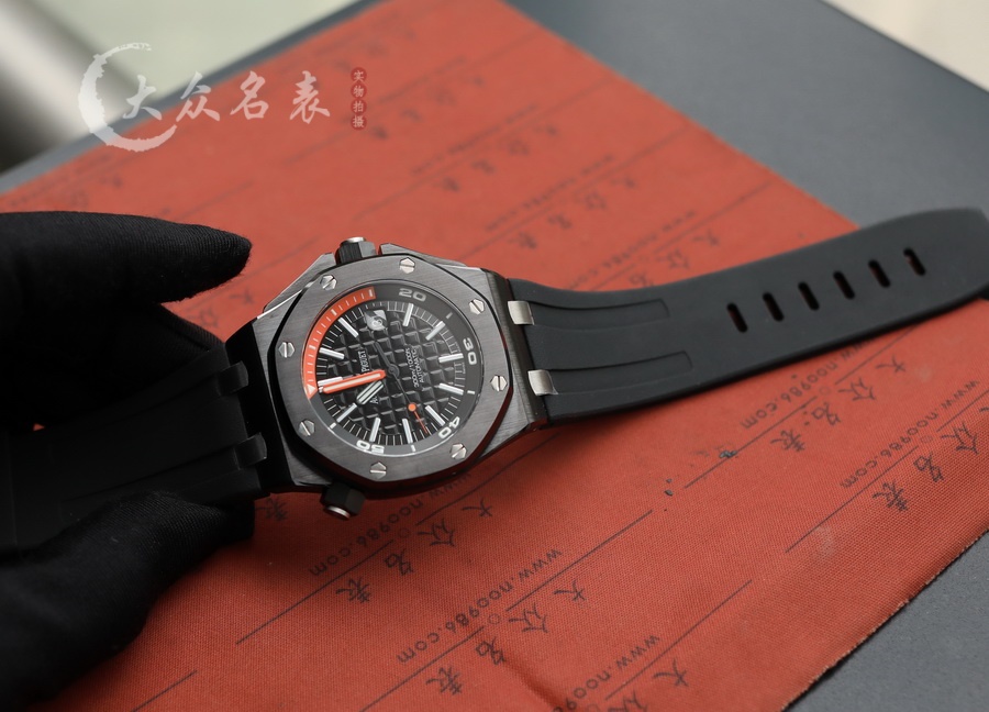 APS廠AP皇家橡樹離岸型系列15707CE.OO.A002CA.01復刻表介紹（42mm） 第4张