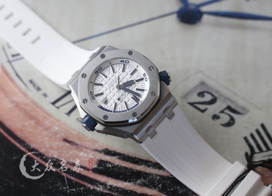 APS廠愛彼皇家橡樹離岸型系列15710ST.OO.A010CA.01復刻表（42mm） 第2张