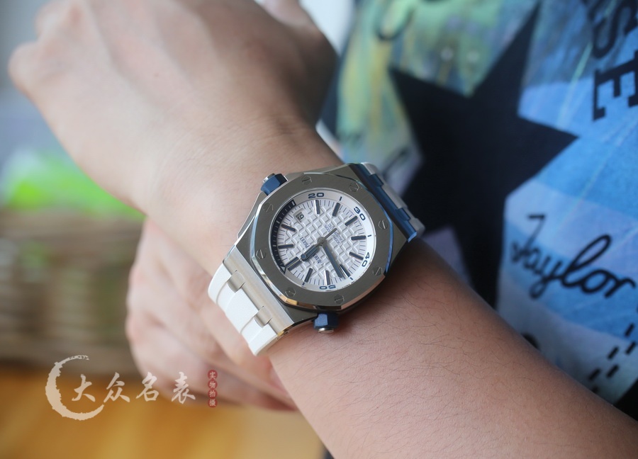 APS廠愛彼皇家橡樹離岸型系列15710ST.OO.A010CA.01復刻表（42mm） 第3张