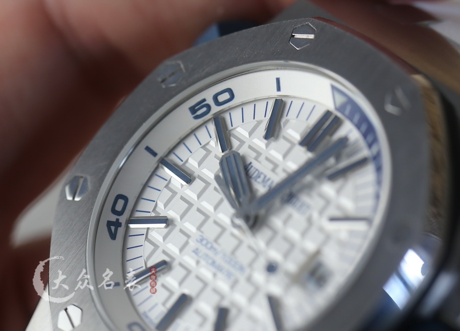 APS廠愛彼皇家橡樹離岸型系列15710ST.OO.A010CA.01復刻表（42mm） 第4张