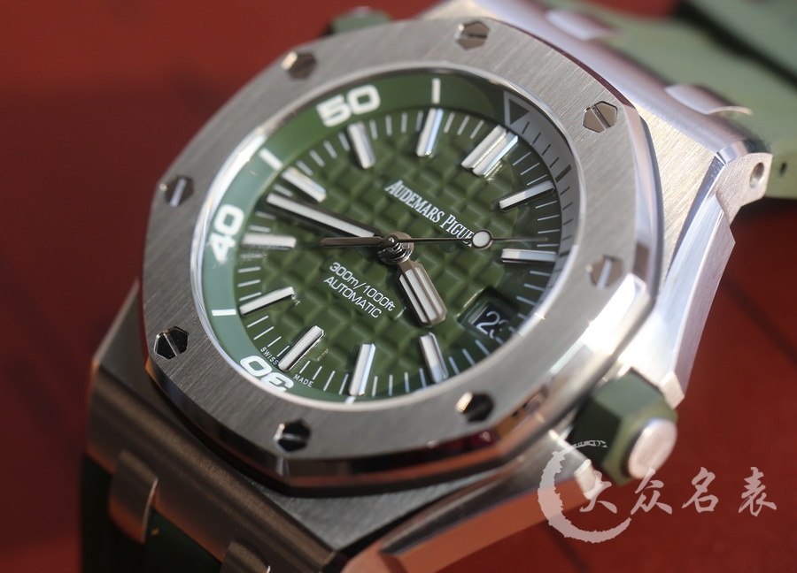 APS廠愛彼皇家橡樹離岸型系列15710ST.OO.A052CA.01復刻表銷售（42mm） 第3张