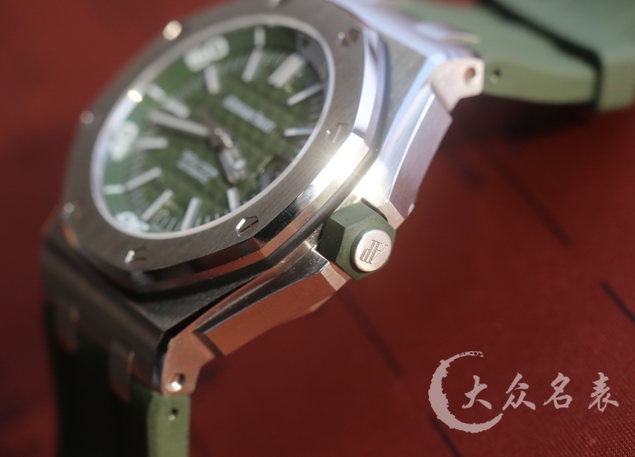 APS廠愛彼皇家橡樹離岸型系列15710ST.OO.A052CA.01復刻表銷售（42mm） 第4张