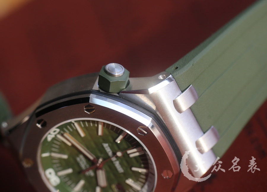 APS廠愛彼皇家橡樹離岸型系列15710ST.OO.A052CA.01復刻表銷售（42mm） 第10张