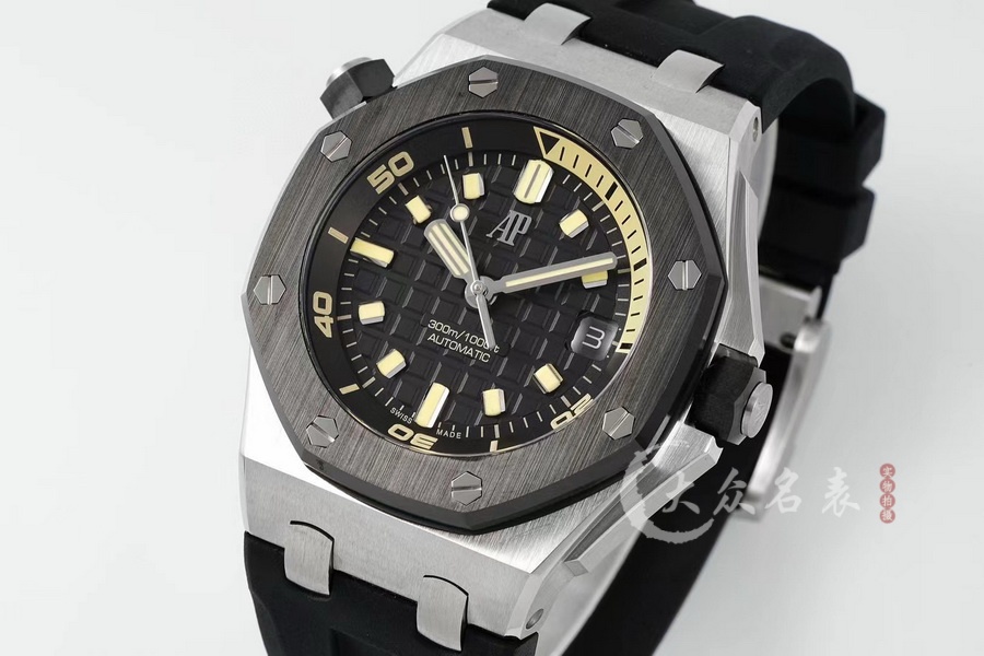 APS  AP皇家橡樹離岸型系列15720CN.OO.A002CA.01腕表 (42mm) 第3张