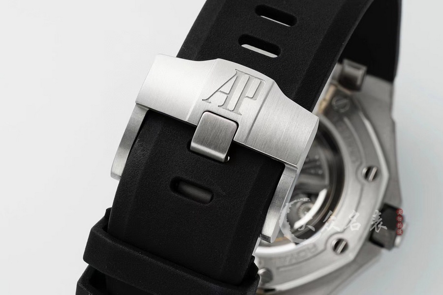 APS  AP皇家橡樹離岸型系列15720CN.OO.A002CA.01腕表 (42mm) 第9张