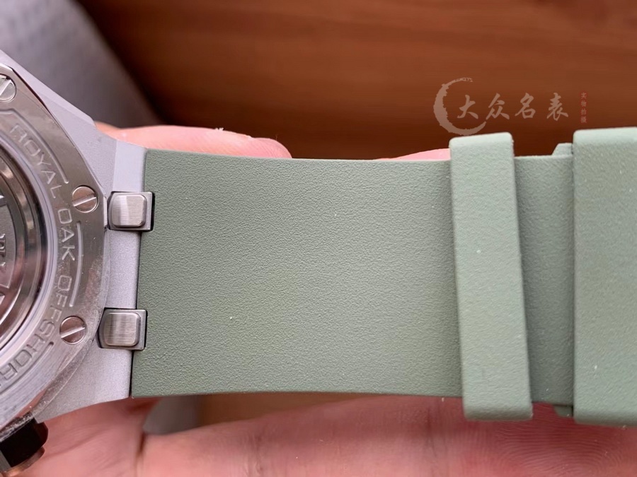 APS廠AP皇家橡樹離岸型系列15720ST.OO.A052CA.01復刻表(牛油果)（42mm） 第7张