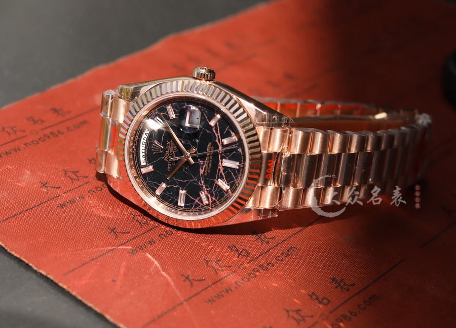 勞力士星期日歷型228235-0045復刻表配重版（40mm） 第4张