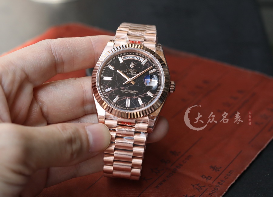 勞力士星期日歷型228235-0045復刻表配重版（40mm） 第5张