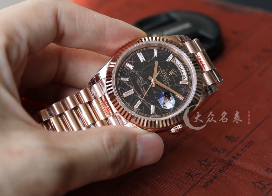 勞力士星期日歷型228235-0045復刻表配重版（40mm） 第9张