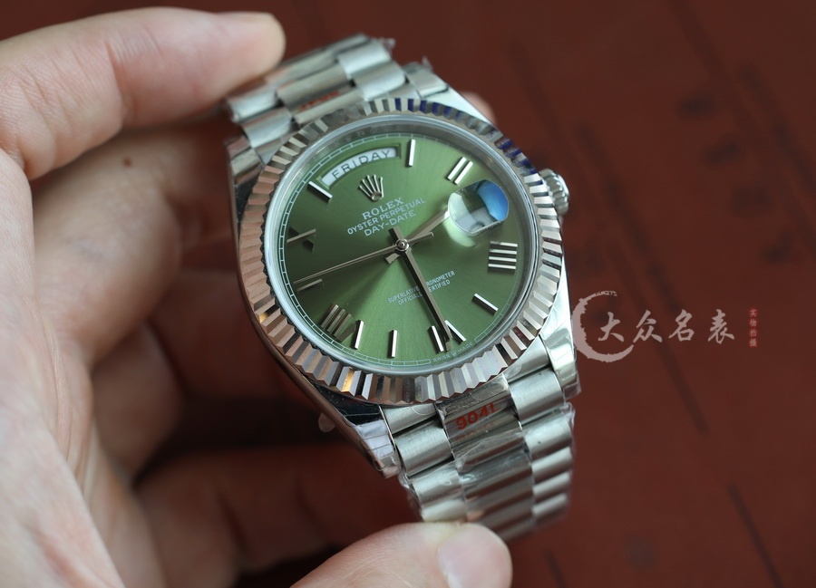 勞力士星期日歷型228236-0008復刻表配重版（40mm） 第2张