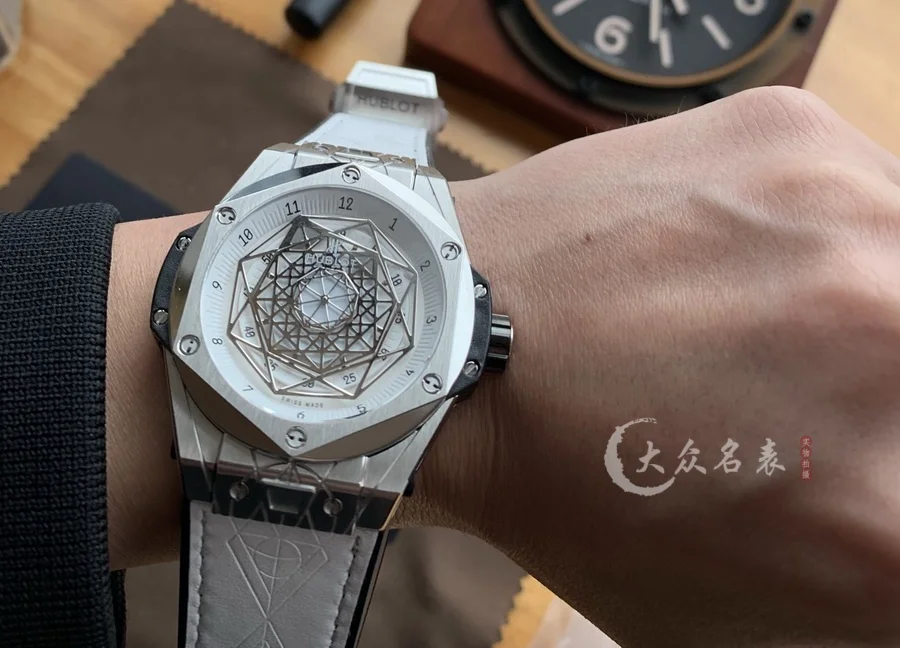 宇舶表BIG BANG系列刺青复刻表(45mm) 第2张