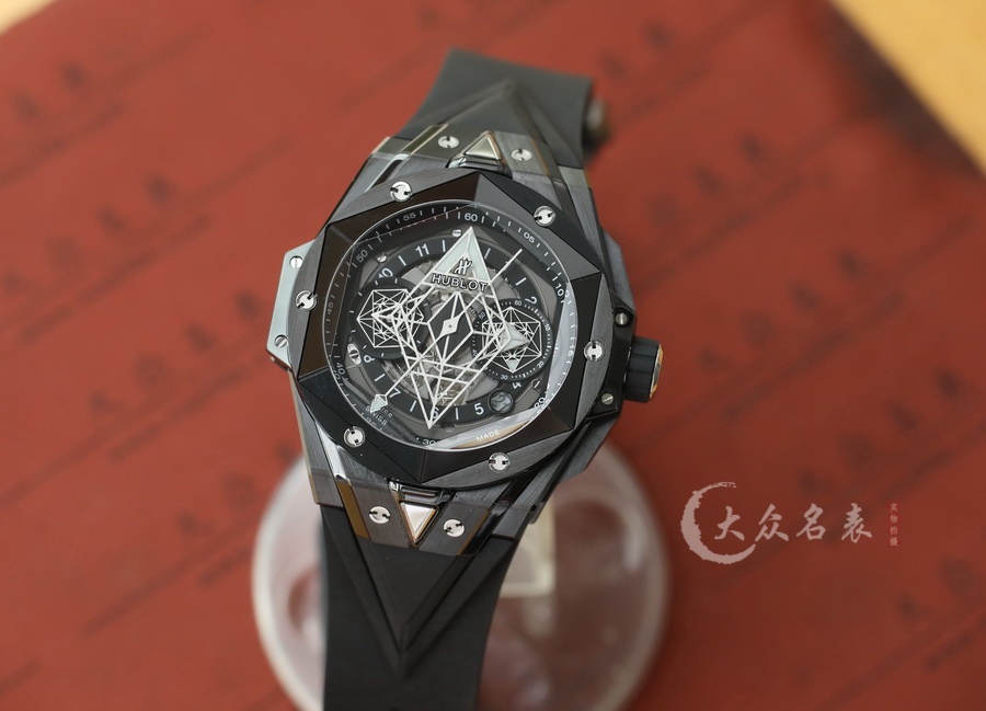 宇舶BIG BANG系列418.CX.1107.RX.MXM22刺青2復刻表（45mm） 第1张