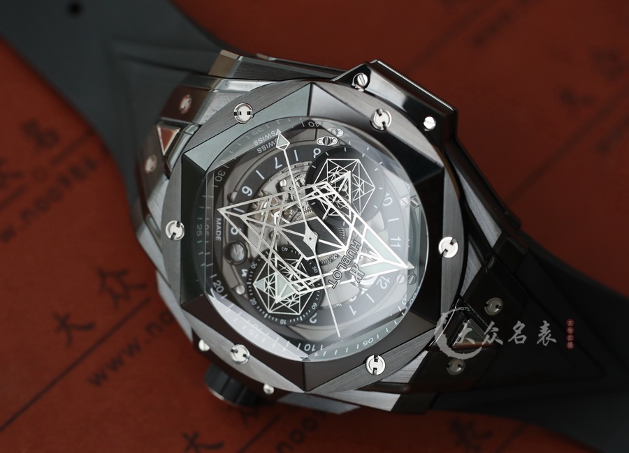 宇舶BIG BANG系列418.CX.1107.RX.MXM22刺青2復刻表（45mm） 第4张
