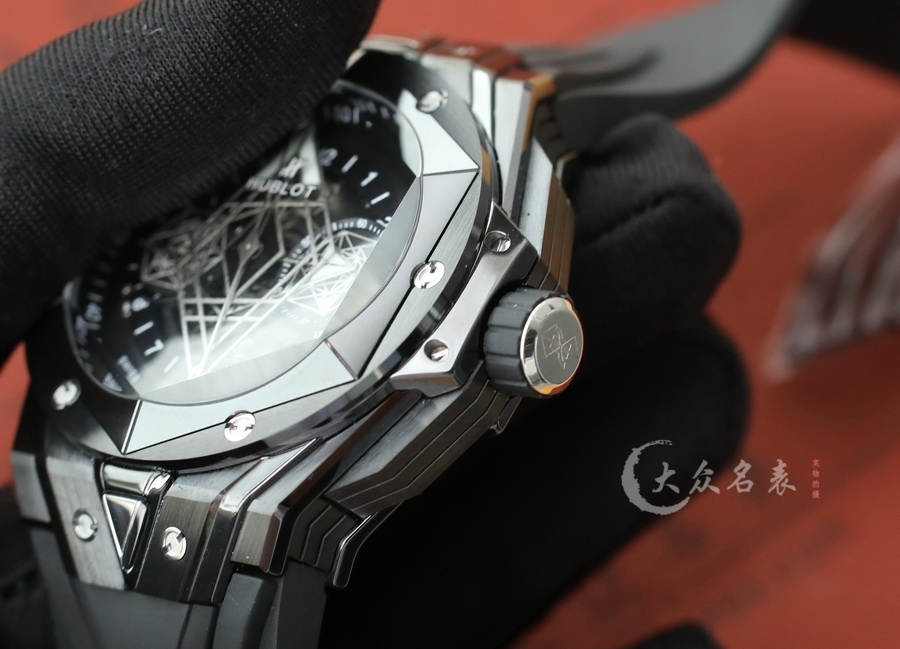 宇舶BIG BANG系列418.CX.1107.RX.MXM22刺青2復刻表（45mm） 第10张
