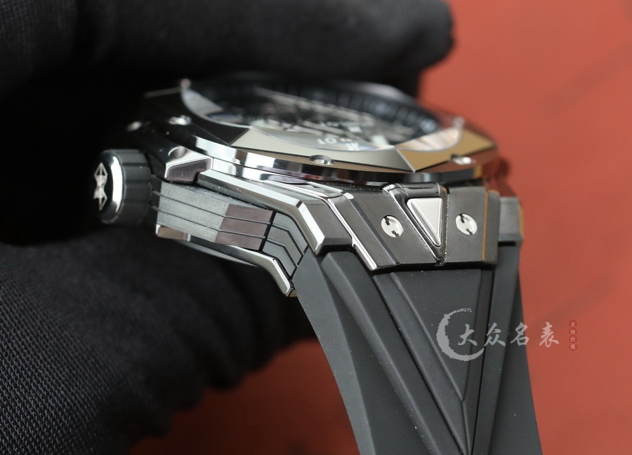 宇舶BIG BANG系列418.CX.1107.RX.MXM22刺青2復刻表（45mm） 第11张