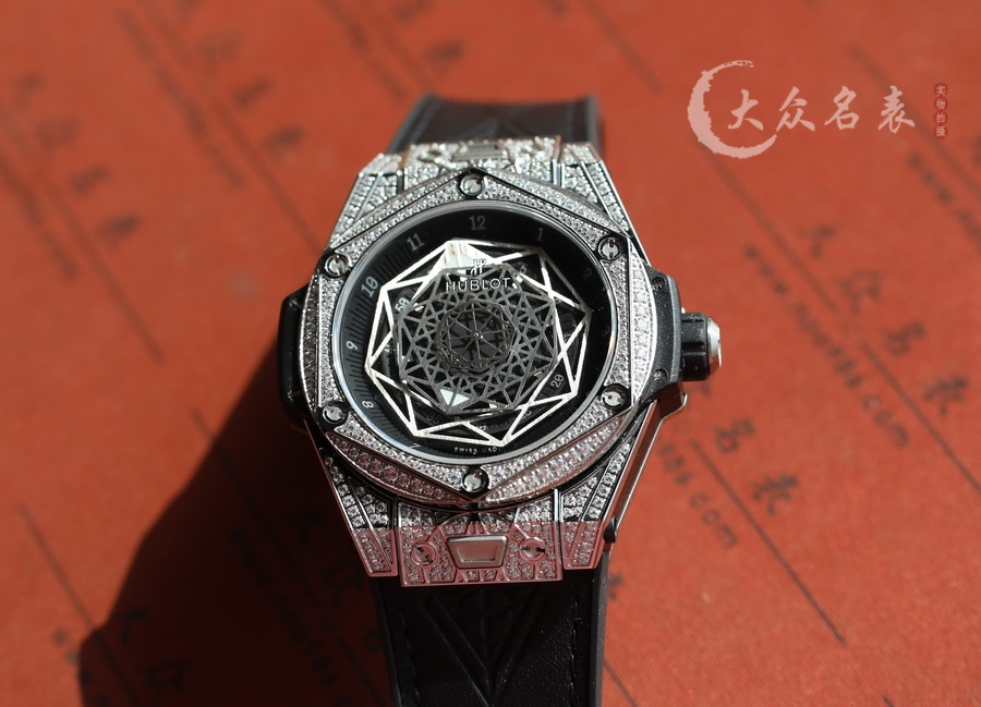 宇舶BIG BANG系列刺青漫天星復刻表銷售（45mm） 第3张