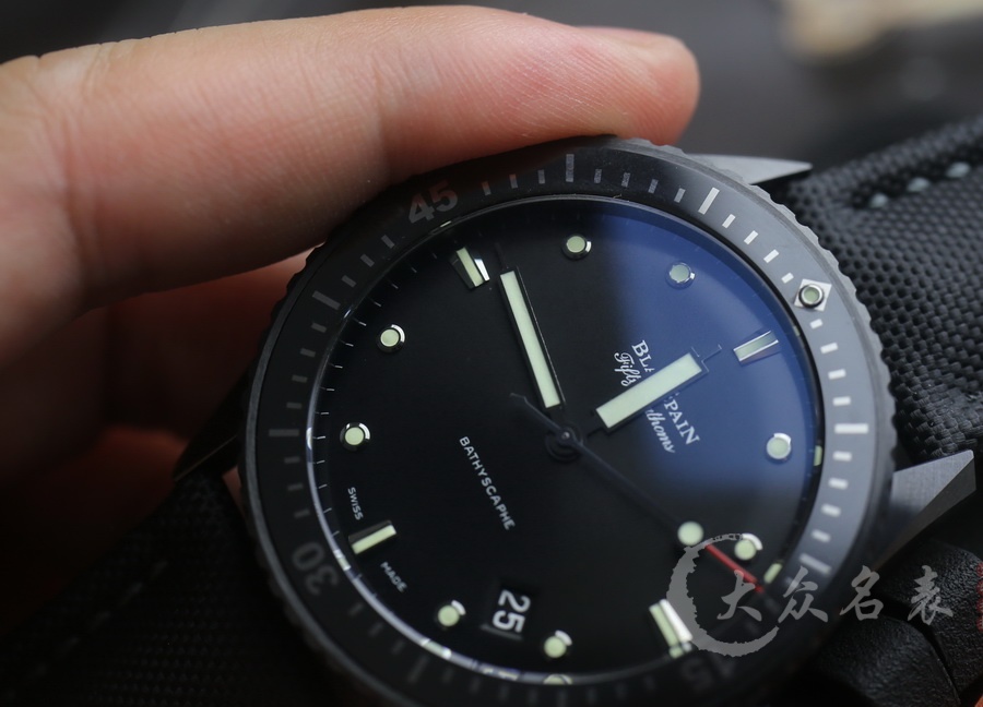 寶珀五十噚系列5000-0130-B52A全陶瓷手表銷售（43 mm） 第7张