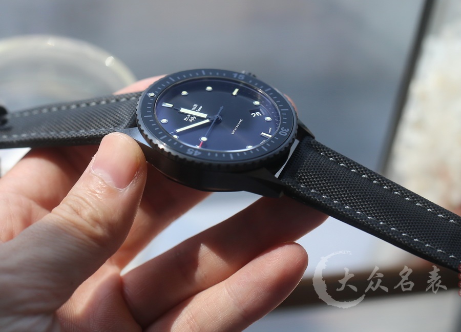 寶珀五十噚系列5000-0130-B52A全陶瓷手表銷售（43 mm） 第6张