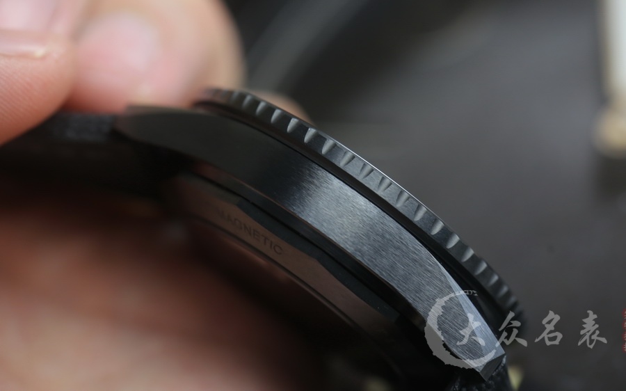 寶珀五十噚系列5000-0130-B52A全陶瓷手表銷售（43 mm） 第15张