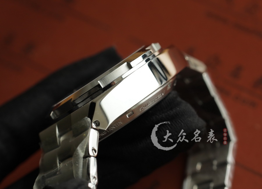 江詩丹頓縱橫四海6000V/110A-B544陀飛輪復刻表 第9张