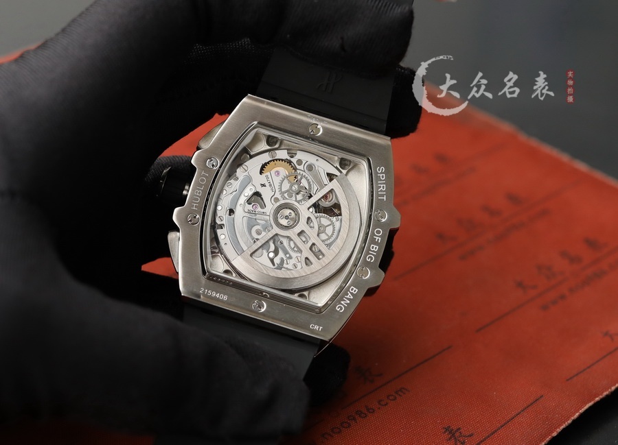 宇舶BIG BANG靈魂642.NX.0170.RX酒桶形復刻表（42mm） 第8张