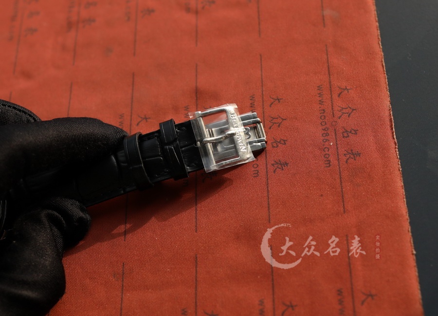 APS廠寶珀經典系列6654A-1127-55B腕表（40mm） 第12张