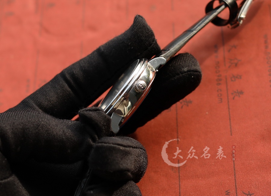 APS廠寶珀經典系列6654A-1127-55B腕表（40mm） 第11张