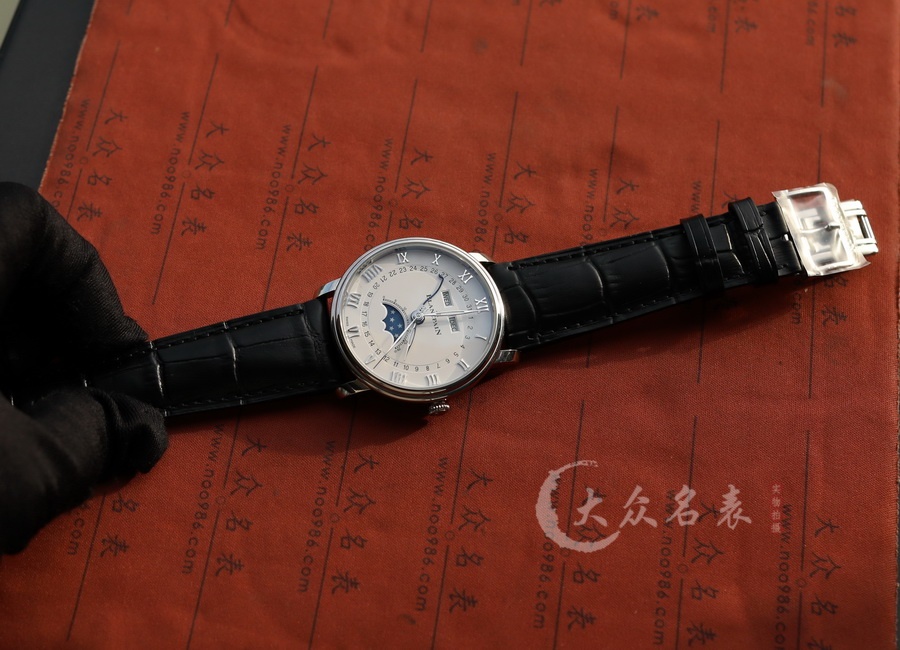 APS廠寶珀經典系列6654A-1127-55B腕表（40mm） 第8张