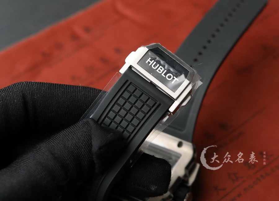 宇舶SQUARE BANG UNICO系列方形復刻表（42mm） 第13张