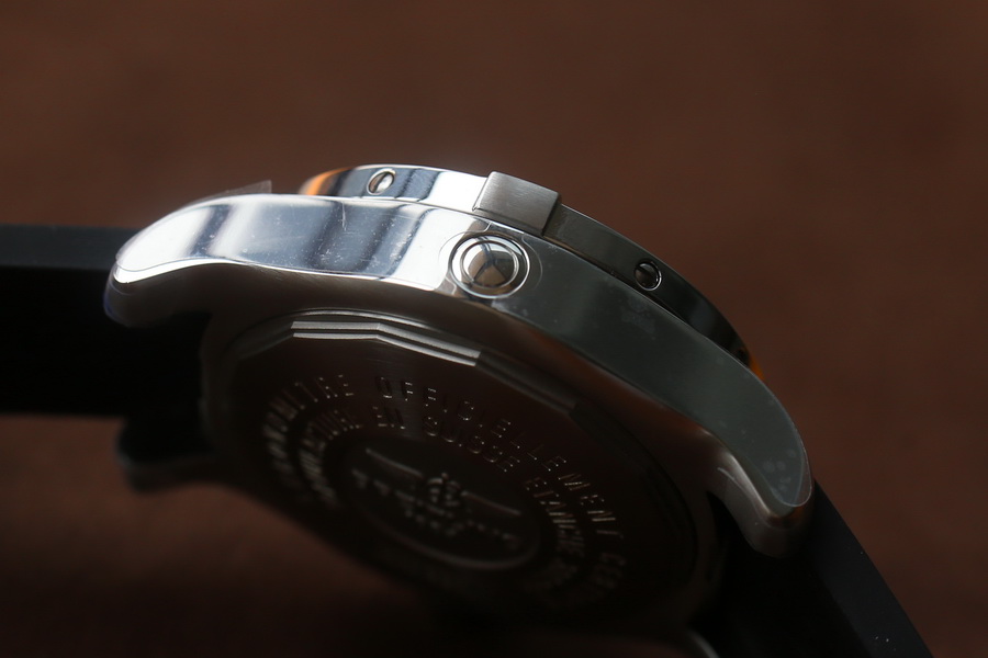 百年靈復仇者系列A17319101I2X1黃狼復刻表（45mm） 第9张