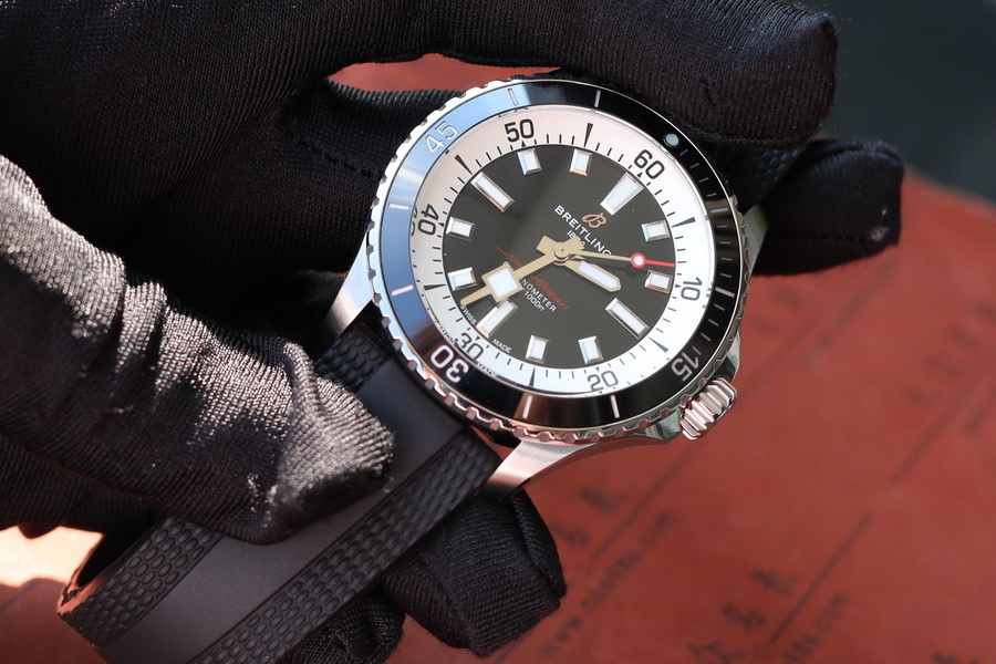百年靈超級海洋系列A17375211B1S1復刻表介紹（42mm） 第2张