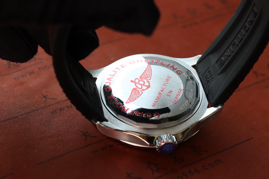 百年靈超級海洋系列A17375211B1S1復刻表介紹（42mm） 第11张