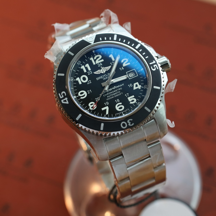 頂級復刻百年靈超級海洋系列A17392D71B1A1腕表（44mm） 第1张