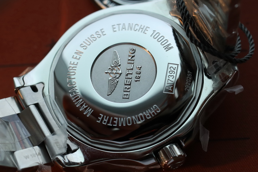 頂級復刻百年靈超級海洋系列A17392D71B1A1腕表（44mm） 第7张