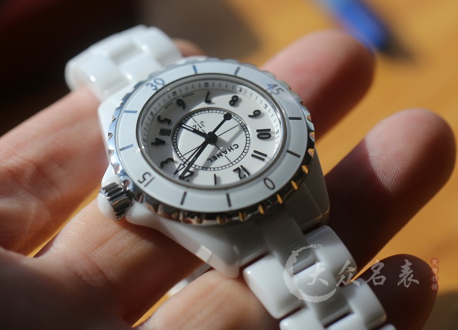XF廠頂級復刻香奈兒J12系列H5698腕表（33mm） 第2张