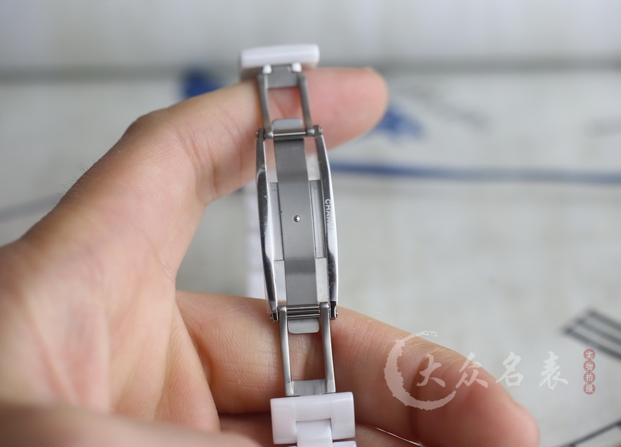 XF廠頂級復刻香奈兒J12系列H5698腕表（33mm） 第14张