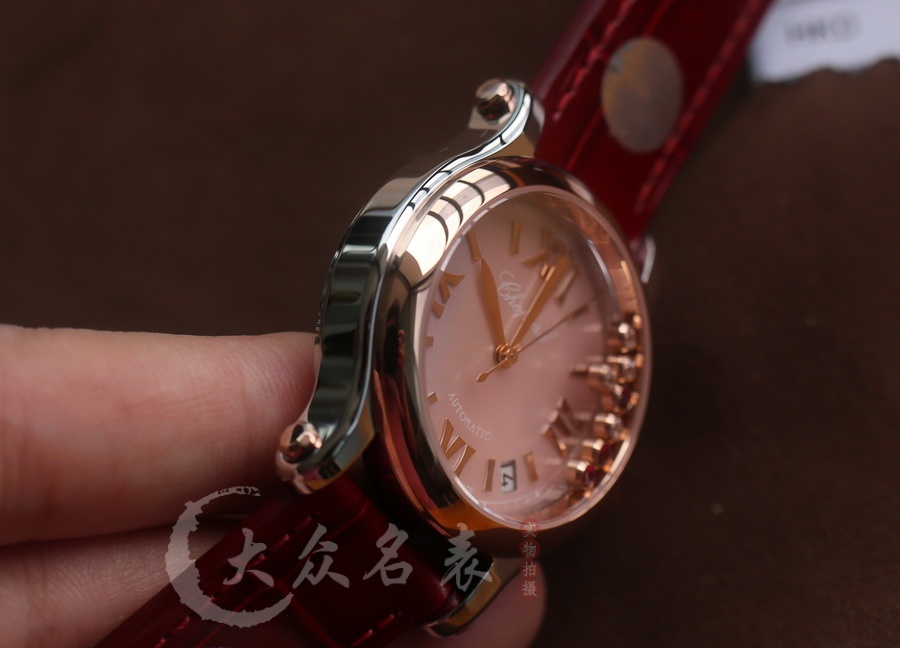 蕭邦HAPPY DIAMONDS系列Happy Sport 粉貝母-36mm 復刻表銷售 第6张