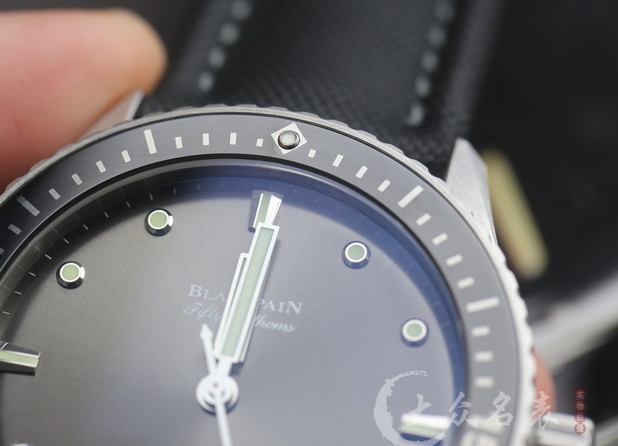 ZF廠寶珀五十噚系列5000-1110-B52A腕表(43mm) 第6张