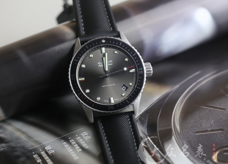 ZF廠寶珀五十噚系列5000-1110-B52A腕表(43mm) 第1张