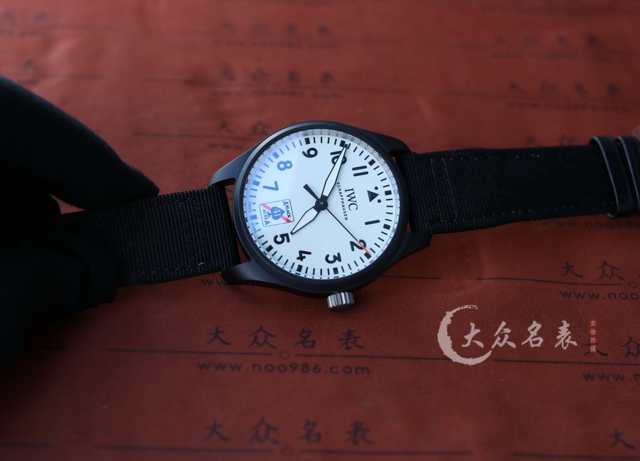 IWC萬國飛行員IW326905黑桃A復刻表（40mm） 第7张