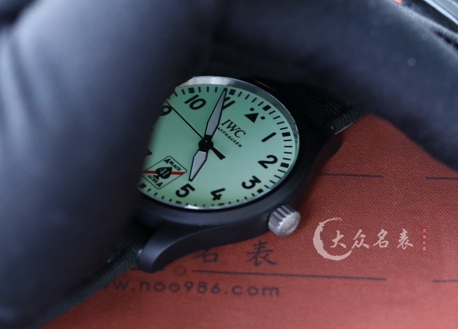 IWC萬國飛行員IW326905黑桃A復刻表（40mm） 第3张