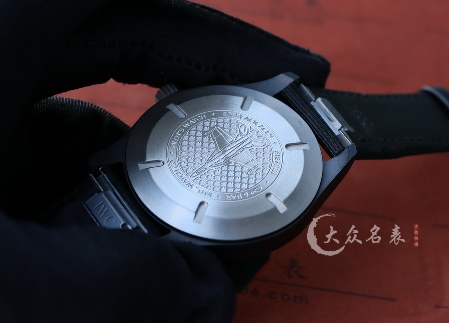 IWC萬國飛行員IW326905黑桃A復刻表（40mm） 第11张