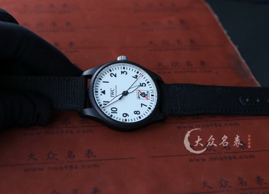 IWC萬國飛行員IW326905黑桃A復刻表（40mm） 第5张